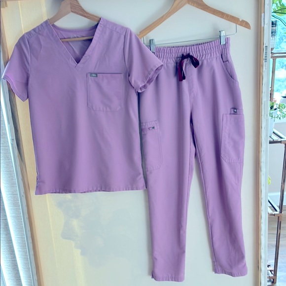 Figs Other - Figs Lavender Scrub Set